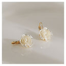 ￼Brincos Pendurados De Camélia Branca Ouro Moda Coreana Joias De Festa Elegantes Para Mulheres